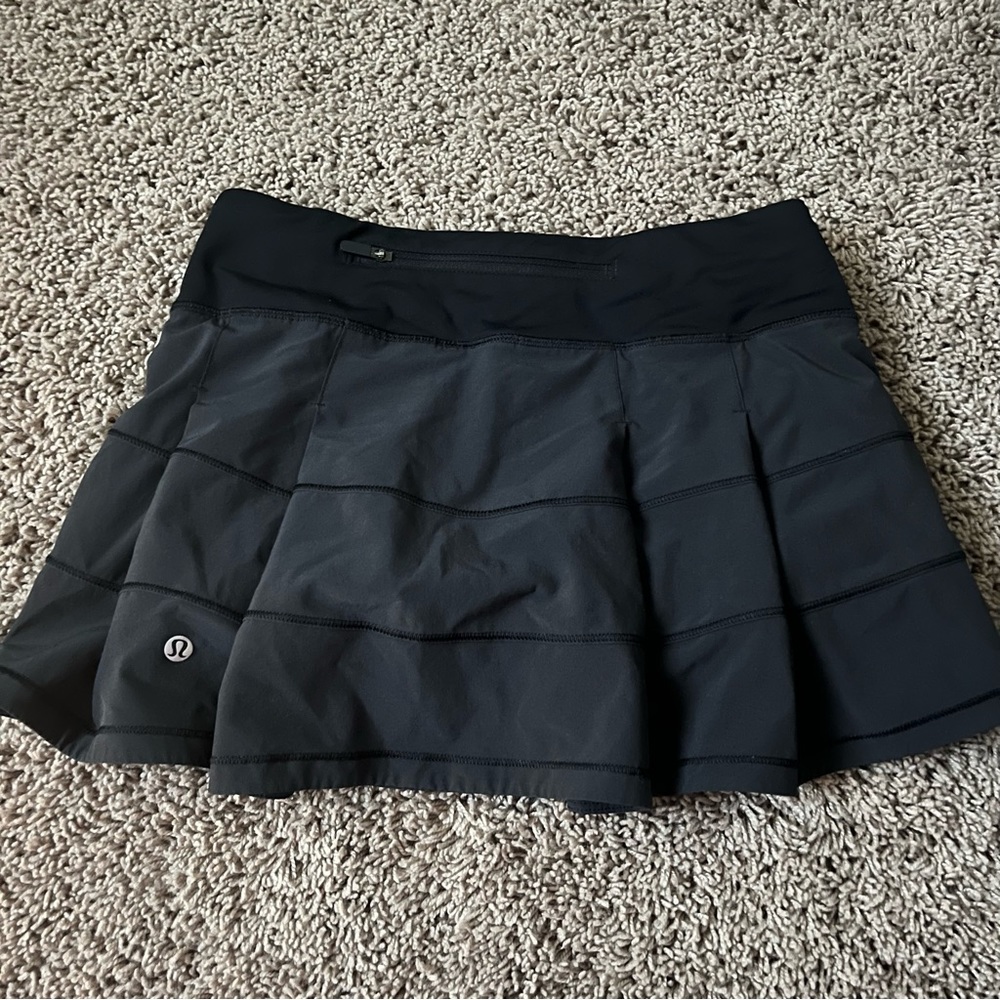 black lulu pace rival skirt